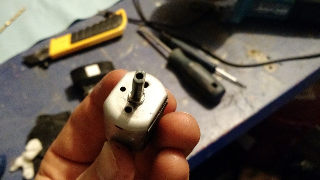 Door lock actuator info | Toyota Tundra Forums